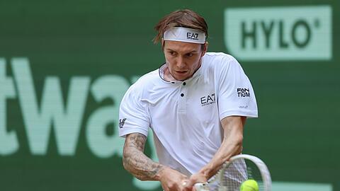 Alexander Bublik hat das ATP-Turnier in Halle in drei Sätzen gewonnen.