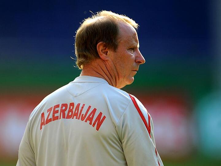 Berti Vogts unterlag mit Aserbaidschan dem DFB-Team mit 1:3.
