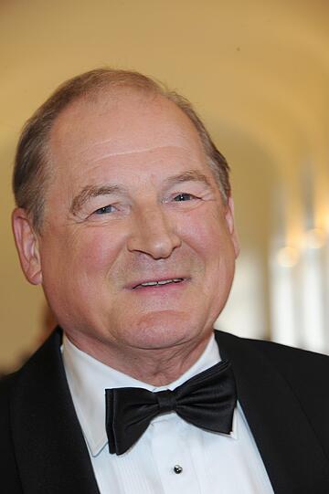 Klaußner wird in der Kategorie "Schauspielerpreis" für seine Titelfigur in "Der Staat gegen Fritz Bauer" geehrt.