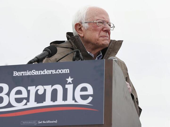 Bernie Sanders zieht sich aus dem Rennen um die demokratische Präsidentschaftskandidatur zurück.
