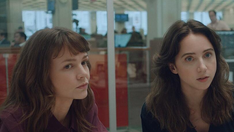 "She Said" erzählt von der Recherche der "New York Times"-Journalistinnen Megan Twohey (Carey Mulligan, l.) und Jodi Kantor (Zoe Kazan).