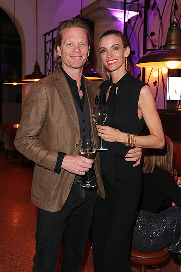 K&uuml;nstler und Musiker Mike Kraus mit Frau Constanze &bdquo;Coco&ldquo; Kraus.