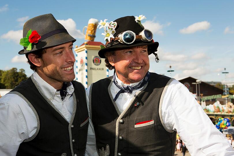 Weinzelt-Wirt und Fotograf Stephan Kuffler: Seine besten Wiesn-Bilder der vergangenen Jahre.