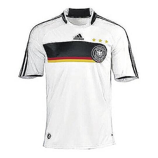 Macht Schwarz-Weiß langsam? Das Heimtrikot der Deutschen.