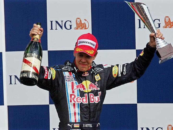 Sebastian Vettel freute sich über seinen Dritten Platz in Spa wie über einen Sieg.