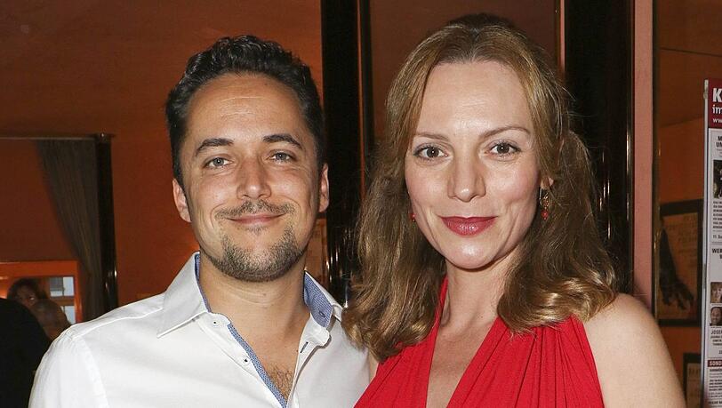 Die hübsche Schauspielerin und der Samenspender: Viola Wedekind und Michael Fischer. Die hübsche Schauspielerin und der Samenspender: Viola Wedekind und Michael Fischer.
