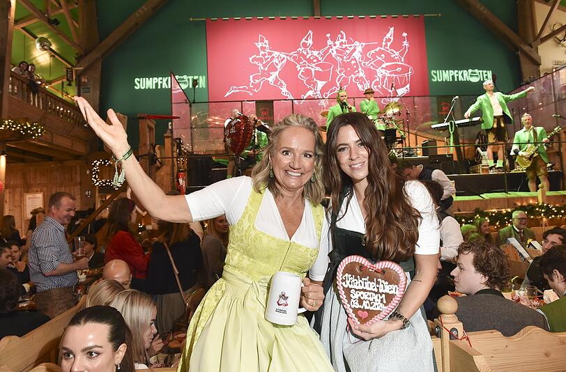 Verstehen sich offenbar blendend: Ulli Ehrlich und Sängerin Vanessa Mai.