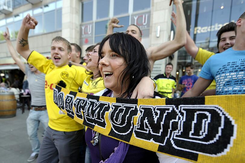Ganz Dortmund feiert: Der BVB ist Deutscher Meister!
