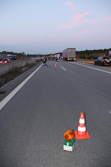 Horror-Crash auf der A 94: Bilder vom Unfallort.