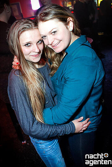 Die besten Party-Bilder vom Samstag. Hier von der Nachtgalerie.