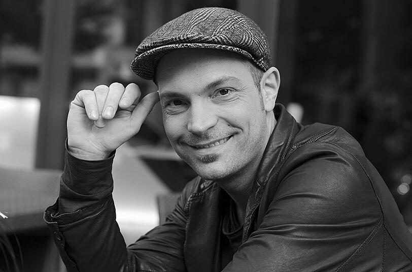Der deutsche Swing-Musiker Roger Cicero starb am 24. März mit 45 Jahren völlig unerwartet an den Folgen eines Schlaganfalls.