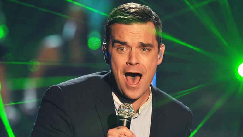Robbie Williams zeigt den Mädels bei "Popstars", wie man erfolgreich singt Robbie Williams zeigt den Mädels bei "Popstars", wie man erfolgreich singt