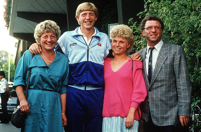Vor 30 Jahren gewinnt der damals 17-jährige Boris Becker in Wimbledon. Ein Ereignis, das den Profisport verändert. Und sein Leben. Boris heute, Boris damals - die besten Bilder.