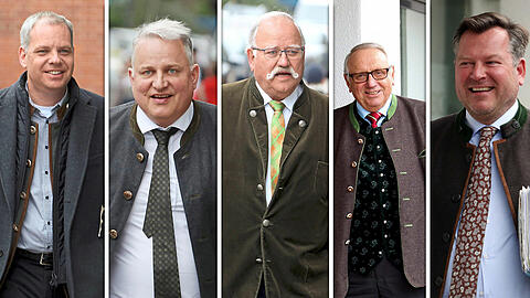 Seppi Schmid (ganz rechts) rief und die Wiesn-Wirte (von links) kamen: Ricky Steinberg (Hofbräu-Zelt), Christian Schottenhamel, Wiggerl Hagn (Löwenbräu-Zelt) und Wirtesprecher Toni Roiderer vor dem Friedensgipfel.