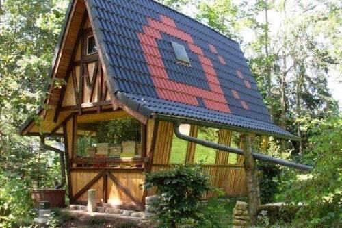 Das Bienstockluft-Haus steht im oberfränkischen Speichersdorf.