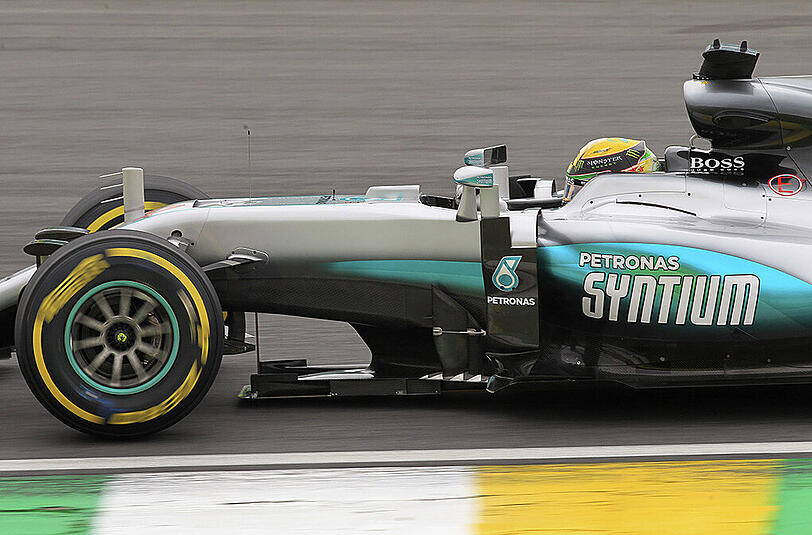 Startet in Brasilien von der Pole Position: Lewis Hamilton.
