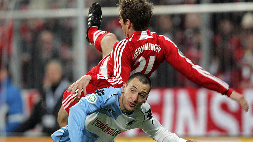 Hier Gebhart im Duell mit dem Philipp Lahm