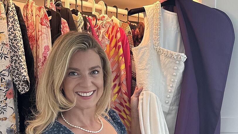 Franziska Kohlpaintner gewährt der AZ einen exklusiven Blick auf ihr Hochzeits-Dirndl. Franziska Kohlpaintner gewährt der AZ einen exklusiven Blick auf ihr Hochzeits-Dirndl.
