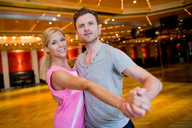 Schauspielerin Tanja Szewczenko und Profitänzer Willi Gabalier