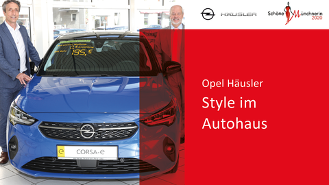 Peter Fischer und Michael Rappl von Auto Häusler mit dem Opel Corsa-e, einem Elektro-Modell des Rüsselsheimer Konzerns.