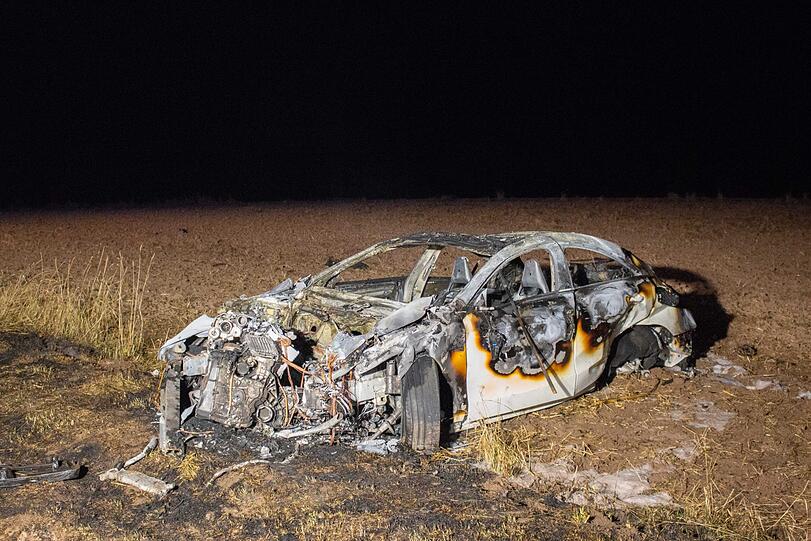 Die 22-Jährige hat nach dem heftigen Crash keine Überlebenschance.