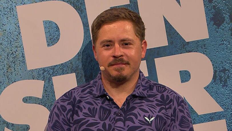 Gustav Schäfer zeigt im "Grill den Henssler Sommer-Special" seine kulinarischen Künste. Gustav Schäfer zeigt im "Grill den Henssler Sommer-Special" seine kulinarischen Künste.