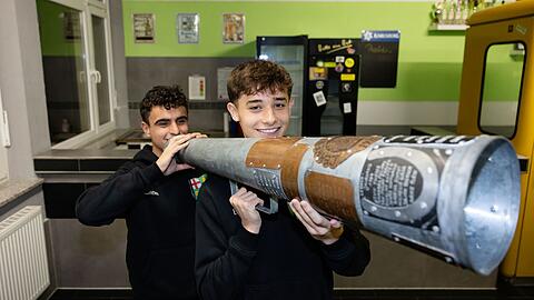 Im kleinen Saarhölzbach wird im großen Stil gekuppelt.