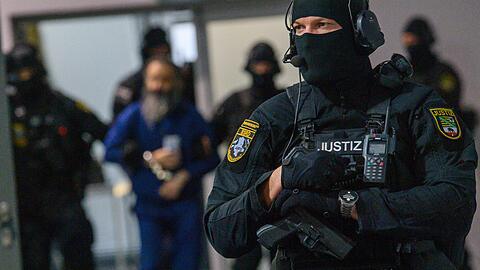 Aussagen von Betroffenen und Helfern stehen derzeit im Mittelpunkt des Prozesses gegen den Todesfahrer vom Magdeburger Weihnachtsmarkt. (Archivbild)