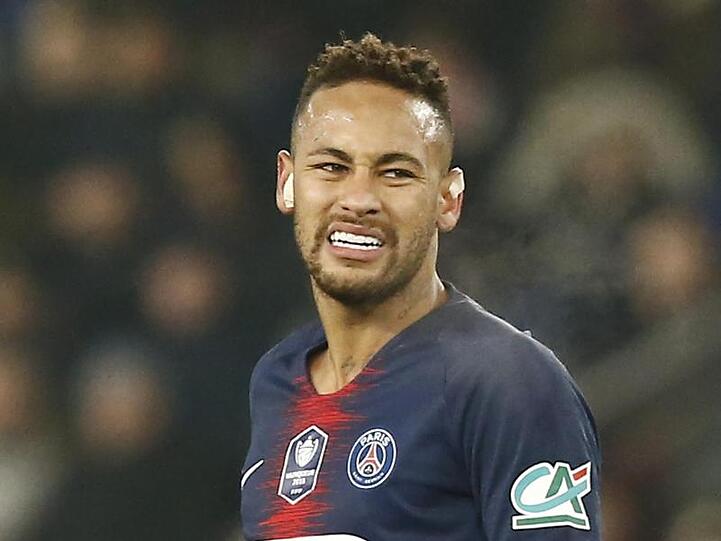 Neymar hat wieder Probleme mit dem Mittelfußknochen.