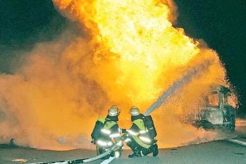 Flammen-Hölle auf der A 96.