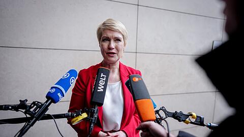 Auch Mecklenburg-Vorpommerns SPD-Regierungschefin Manuela Schwesig will eine Wahl gewinnen.