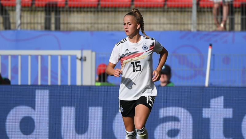 Deutschlands Giulia Gwinn am Ball. Foto: Sebastian Gollnow/dpa/Archivbild Deutschlands Giulia Gwinn am Ball. Foto: Sebastian Gollnow/dpa/Archivbild