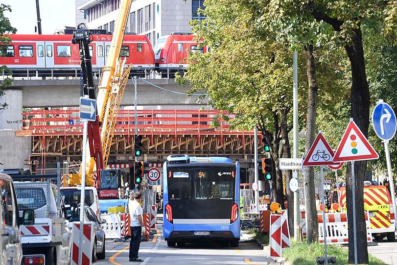 Feuerwehr und Polizei mussten in die Balanstraße ausrücken.