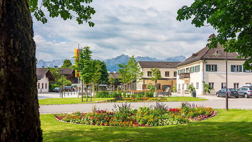Rund um Farchant (Landkreis Garmisch-Partenkirchen) kam es bereits zu Tunnelsperrungen wegen des Touristen-Andrangs.