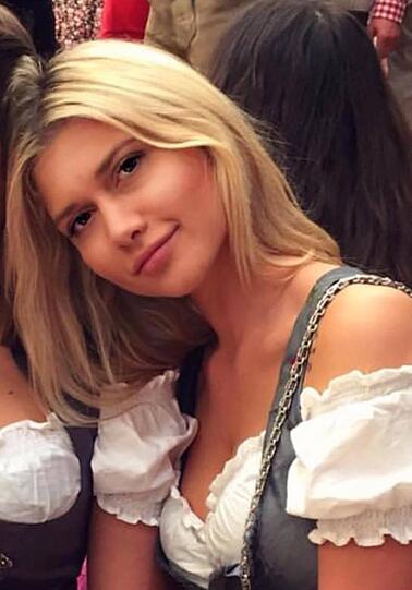 Sarah S. aus München ist 20 Jahre alt.