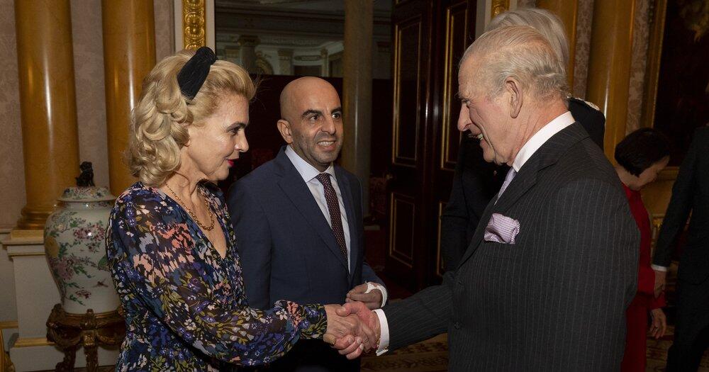 K-nig-Charles-w-rdigt-Helden-nach-Messerattacke-in-Huntingdon