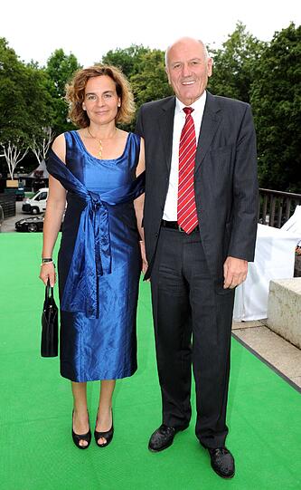 Der Präsident des deutschen Raiffeisenverbanes Manfred Nüssel brachte seine Schwiegertochter Susanne mit.