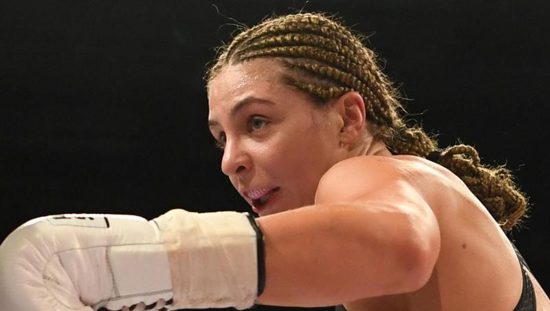 Boxerin Christina Hammer.