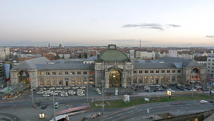 Der Hauptbahnhof in Nürnberg (Archivbild) Der Hauptbahnhof in Nürnberg (Archivbild)
