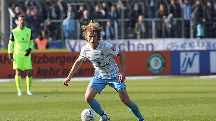 Jesper Verlaat sah gegen Köln seine fünfte Gelbe Karte in dieser Saison.