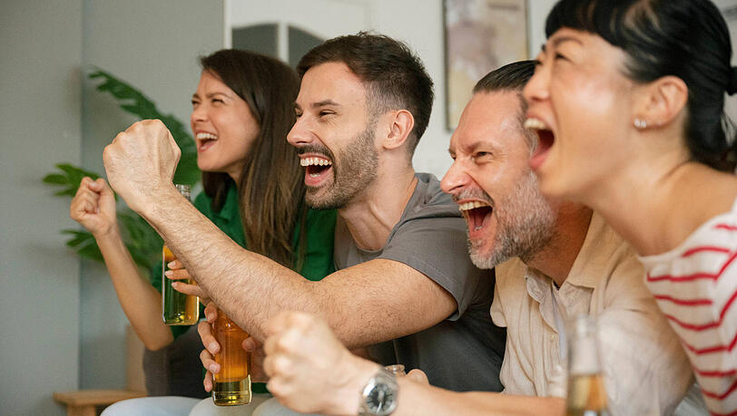 Während der WM gibt es keine Sonderregeln für die Ruhezeiten – auch wenn die Nachbarn womöglich etwas großzügiger über Lärm hinwegsehen. Während der WM gibt es keine Sonderregeln für die Ruhezeiten – auch wenn die Nachbarn womöglich etwas großzügiger über Lärm hinwegsehen.