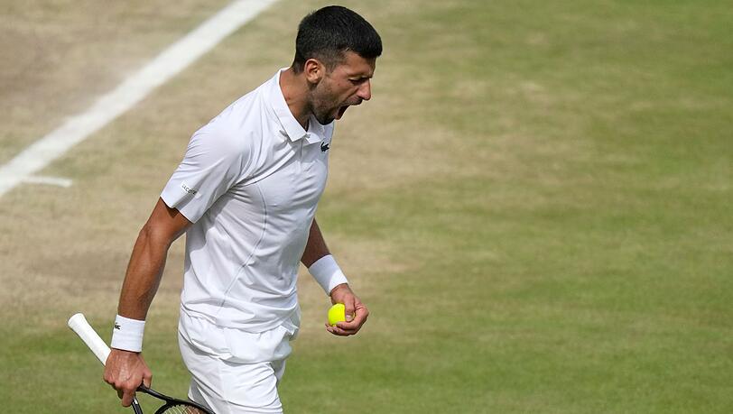 Djokovic musste sich dem jungen Spanier in drei Sätzen geschlagen geben. Djokovic musste sich dem jungen Spanier in drei Sätzen geschlagen geben.
