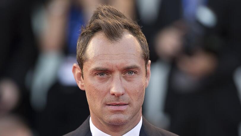 Jude Law spielt in "Phantastische Tierwesen" Albus Dumbledore.