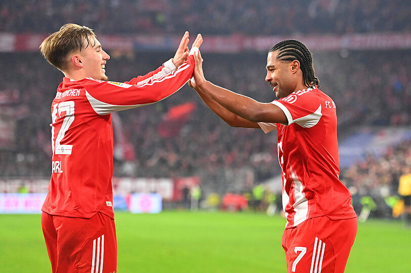Weitere Optionen als Zehner: Lennart Karl (l.) und Serge Gnabry.