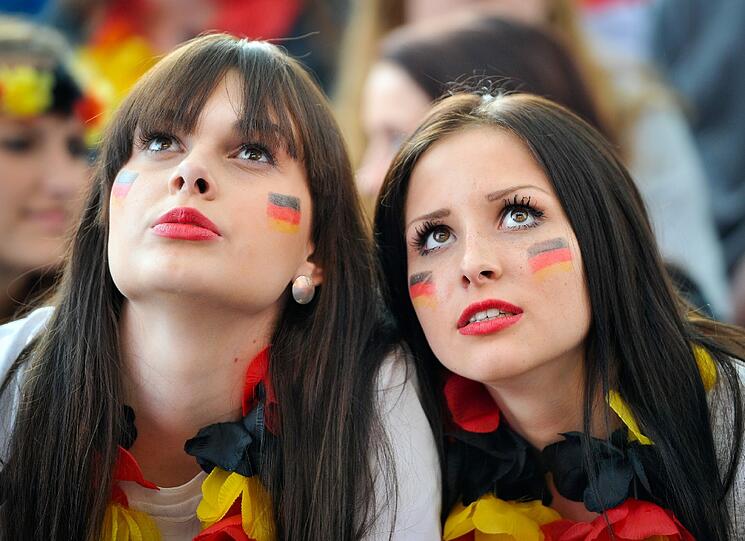Public Viewing bei Deutschland gegen die USA. Die Bilder von der Berliner Fanmeile.