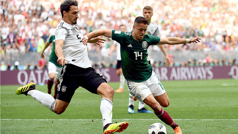 Mats Hummels: Note 6. Zwischen Chicharito und Co. völlig überfordert und unsicher am Ball. Verlor ihn in der 23. Minute beim Dribbling, Mexiko fuhr einen Konter. Rutschte dann auch noch vor dem 0:1 viel zu weit aufgerückt im Mittelfeld aus und fand keinen Zugriff auf die Gegenspieler.