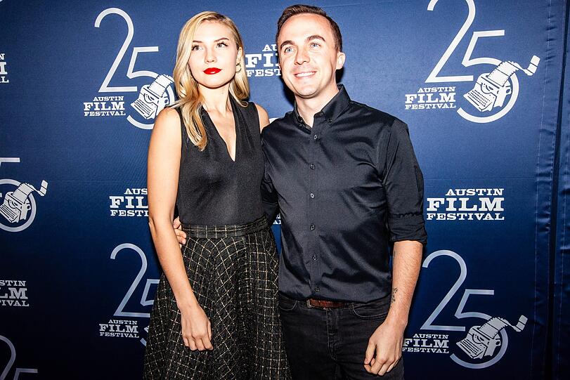 "Malcolm mittendrin"-Star Frankie Muniz hat sich mit seiner Freundin Paige Price verlobt. Für den Schauspieler ist es bereits die dritte Verlobung.