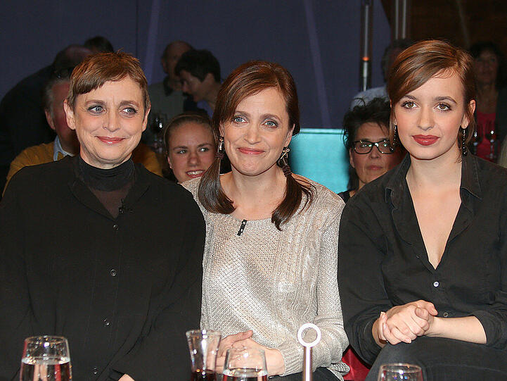 Katharina, Anna und Nellie Thalbach (v.l.) bei der NDR Talkshow