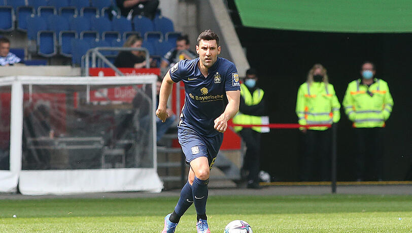 Vergangenheit: Stephan Salger. Vergangenheit: Stephan Salger.
