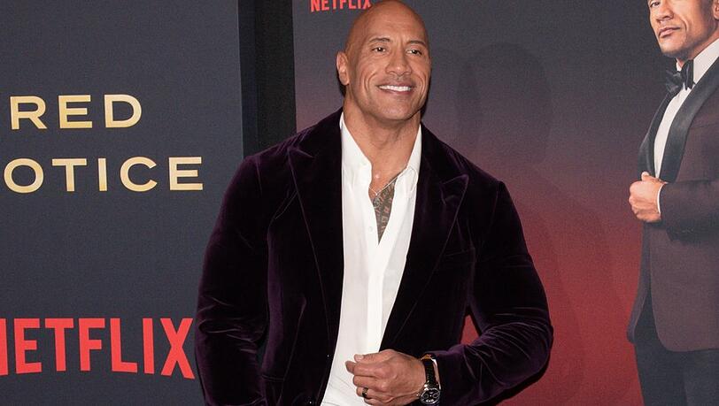 Dwayne Johnson hat drei Töchter.